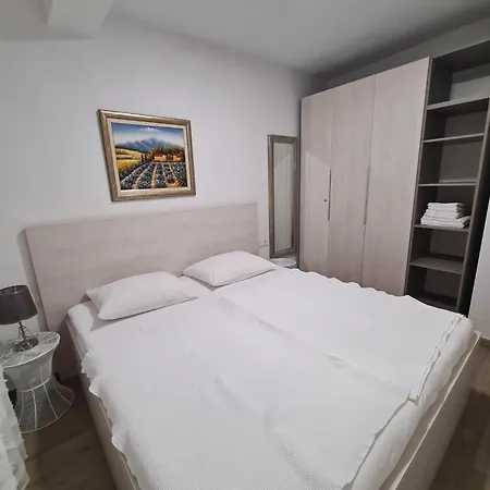 Bart Apartman
